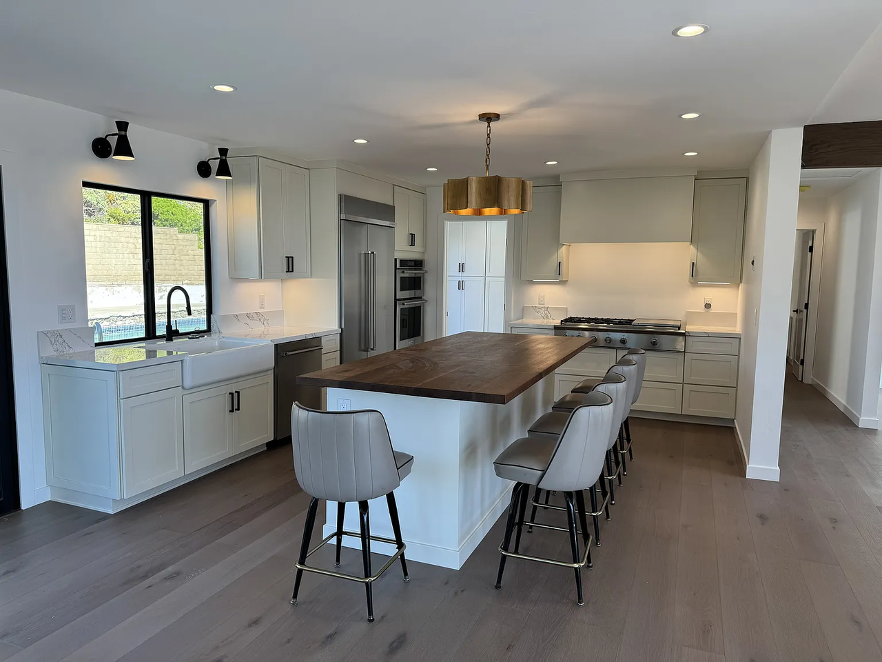 2940 Sunset Hls - Photo 5 of 27