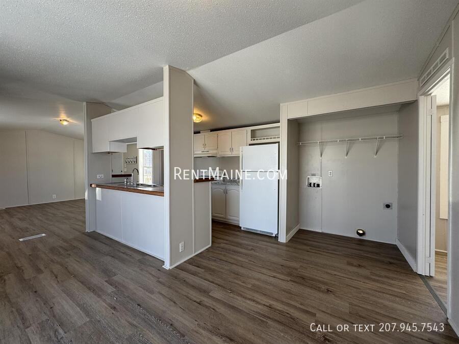 125 F St - Photo 3 of 13