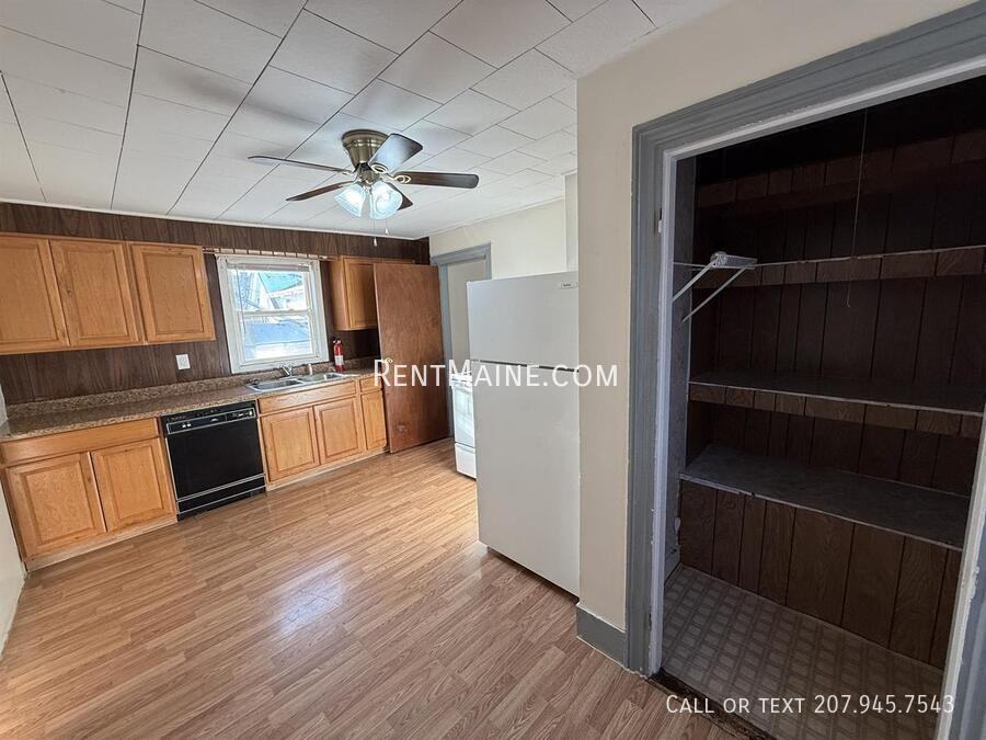 600 S Main St #5 - Photo 6 of 9