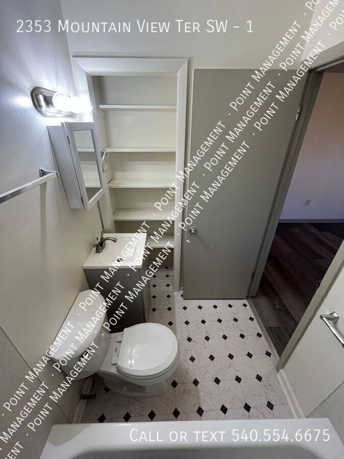 2353 Mountain View Ter Sw #1 - Photo 7 of 17