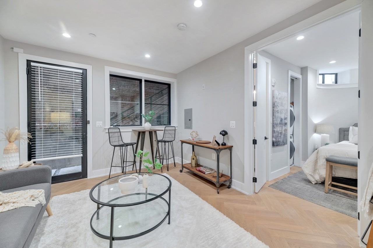 1225 11th St Nw #1 - Photo 2 of 18