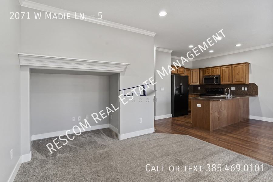 2071 Madie Ln #5 - Photo 5 of 29