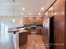 featured image of 4925 Se Lucas Ct