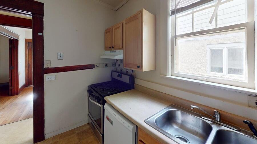 1145 S Forest Ave #1145SF - Photo 2 of 18