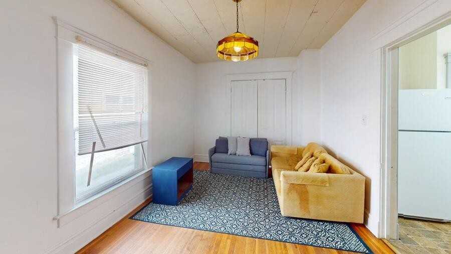 717 Dewey Ave #717DEW - Photo 5 of 15