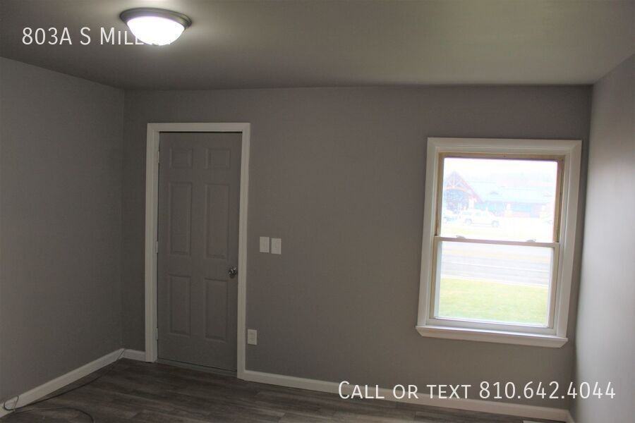 803A S Mill St - Photo 3 of 17