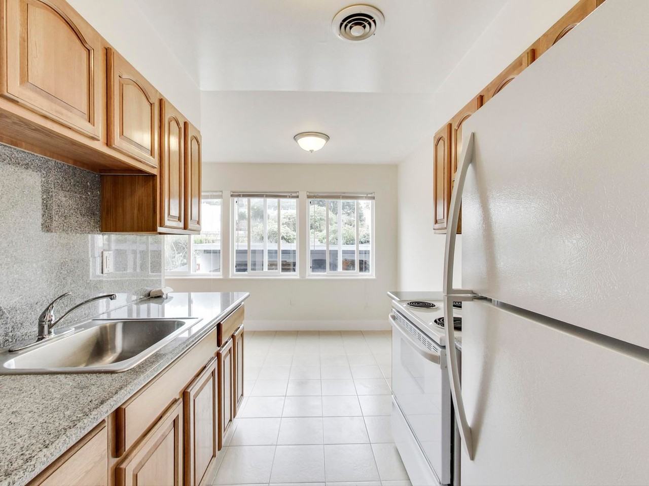 7630 Geary Blvd #206 - Photo 5 of 15