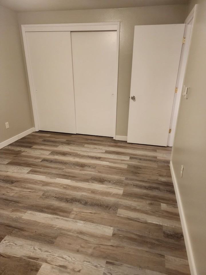 14839 Military Rd S #131 - Photo 5 of 7