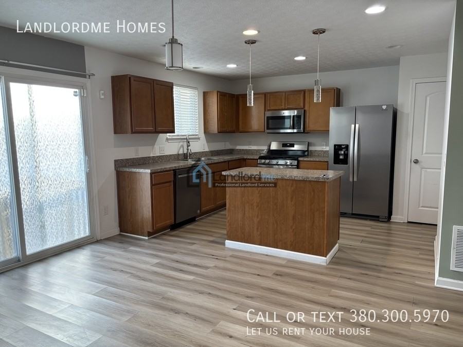 8737 Cicada St - Photo 2 of 16