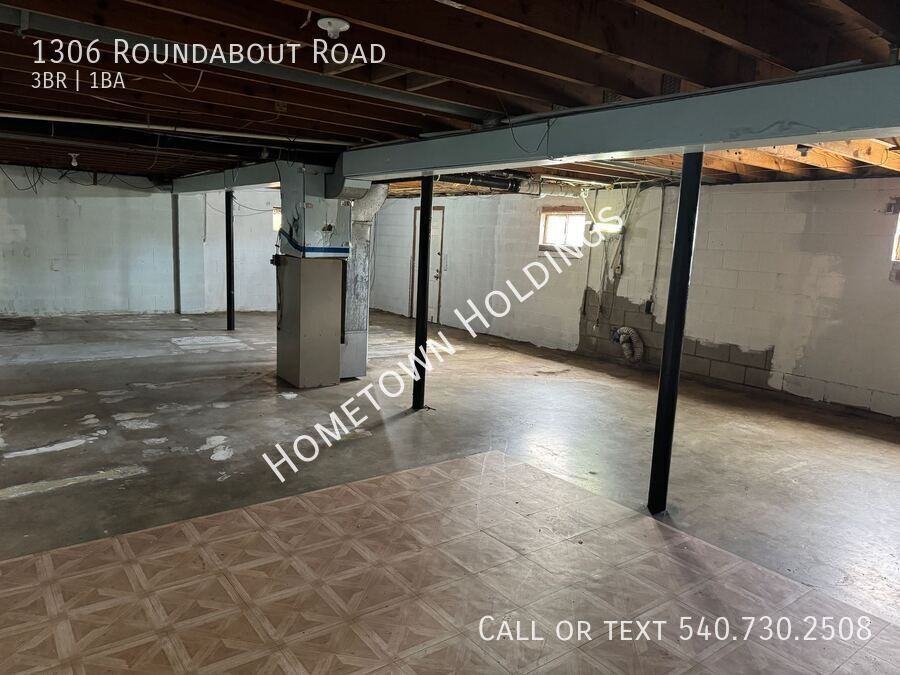 1306 Roundabout Rd - Photo 2 of 11