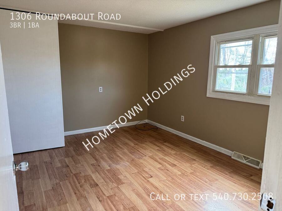 1306 Roundabout Rd - Photo 5 of 11