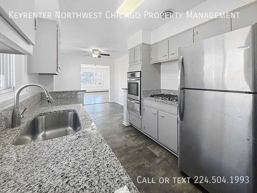 332 N Smith St #2 - Photo 3 of 10