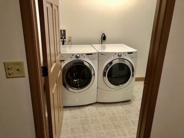 4600 S Packard Ave #4606 - Photo 6 of 9