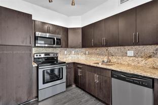 500 Bayview Dr - Photo 1 of 1