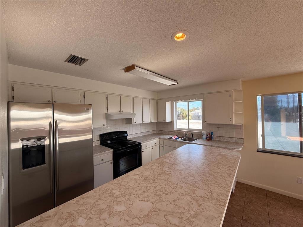 328 2nd St #328 - Photo 2 of 12