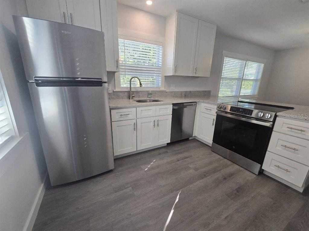 107 29th St #107 - Photo 7 of 13