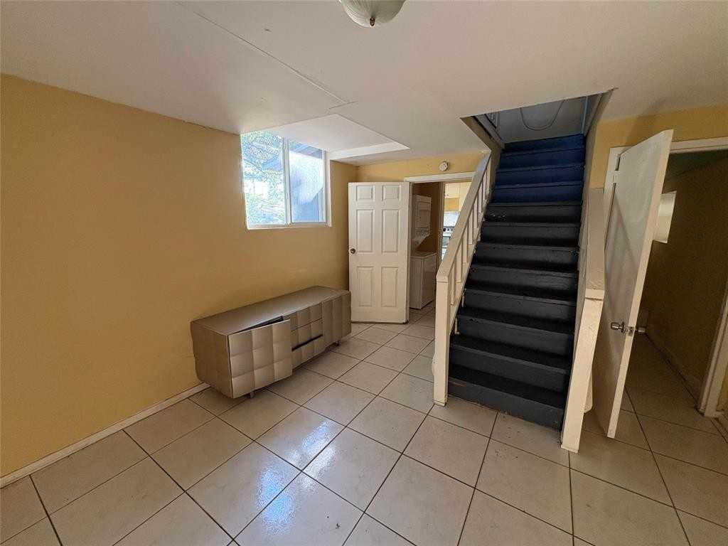 45 Ne 146th St #45B - Photo 7 of 16