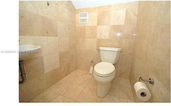 Flamingo-Lummus #929-5 - Photo 4 of 16