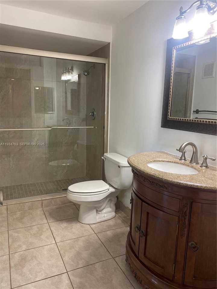 120 Lakeview Dr #120-314 - Photo 3 of 8