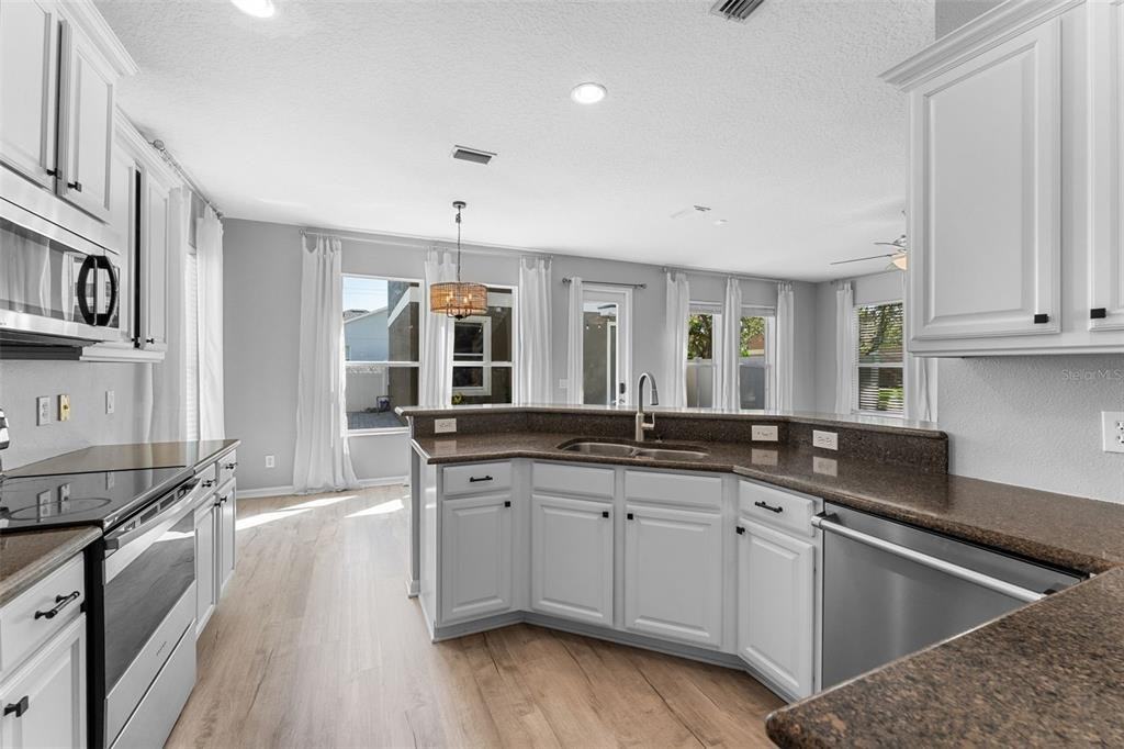 14835 Old Thicket Trce #14835 - Photo 2 of 32