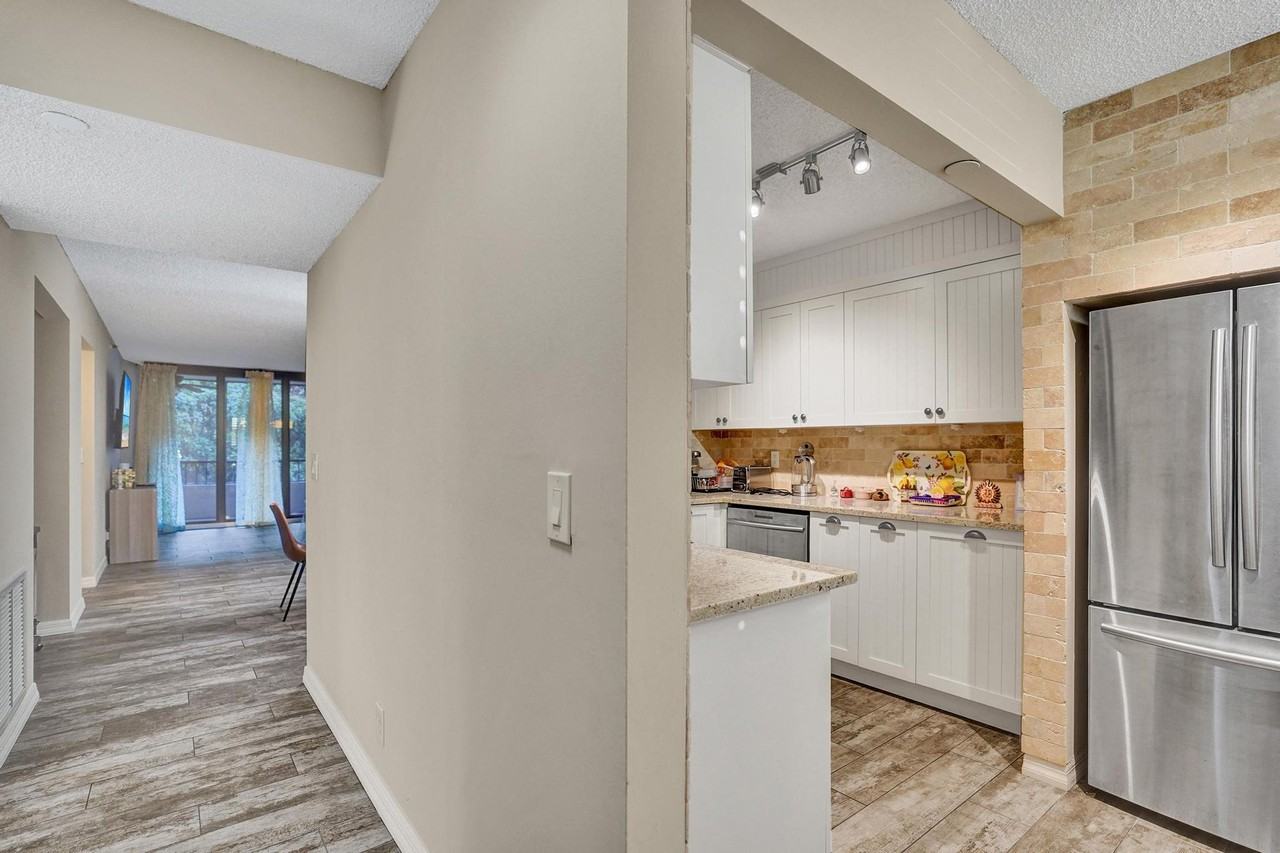 2070 Homewood Blvd #2070-214 - Photo 3 of 30