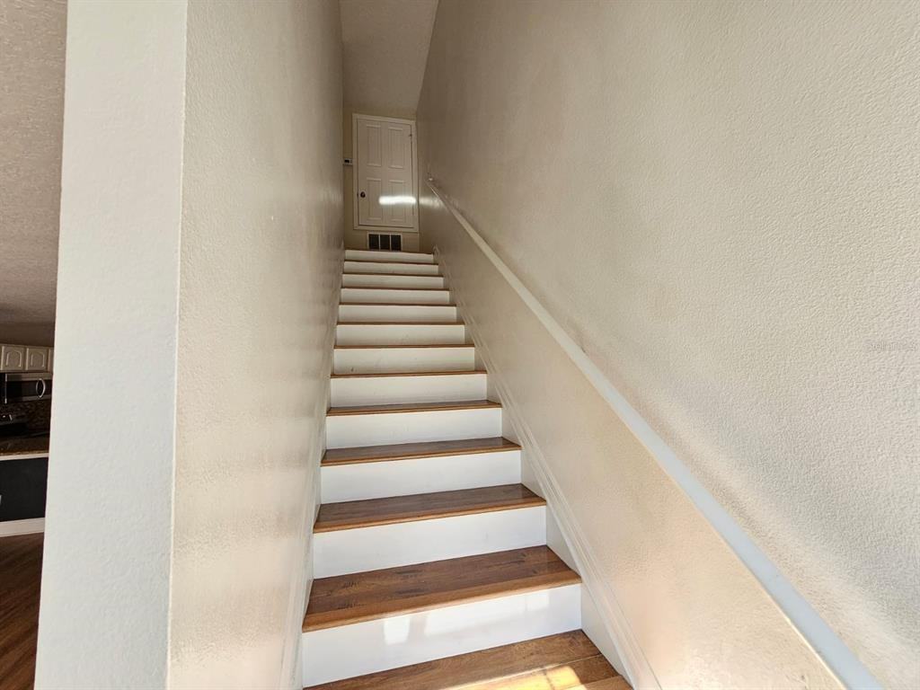 608 Cresting Oak Cir #608-28 - Photo 6 of 27