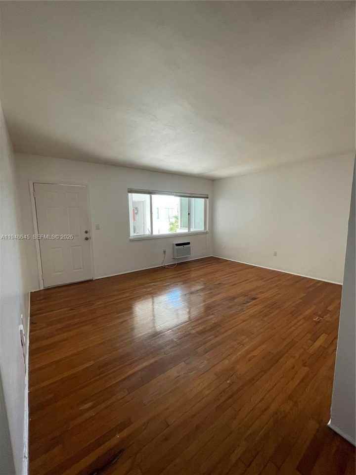 1840 S Treasure Dr #1840-15 - Photo 6 of 17