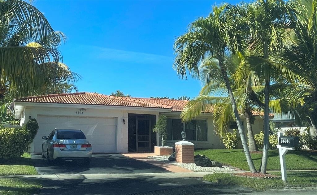 8203 Nw 74th Ter #8203 - Photo 2 of 9