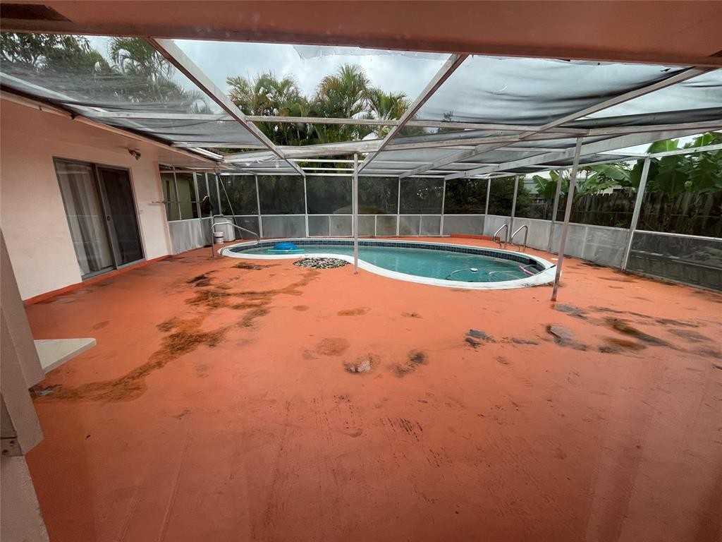 8203 Nw 74th Ter #8203 - Photo 7 of 9