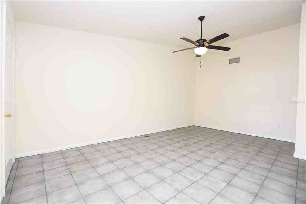 1804 Crystal Grove Dr #1804 - Photo 4 of 19