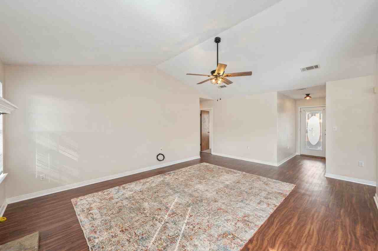 423 Northview Ln #423 - Photo 6 of 29