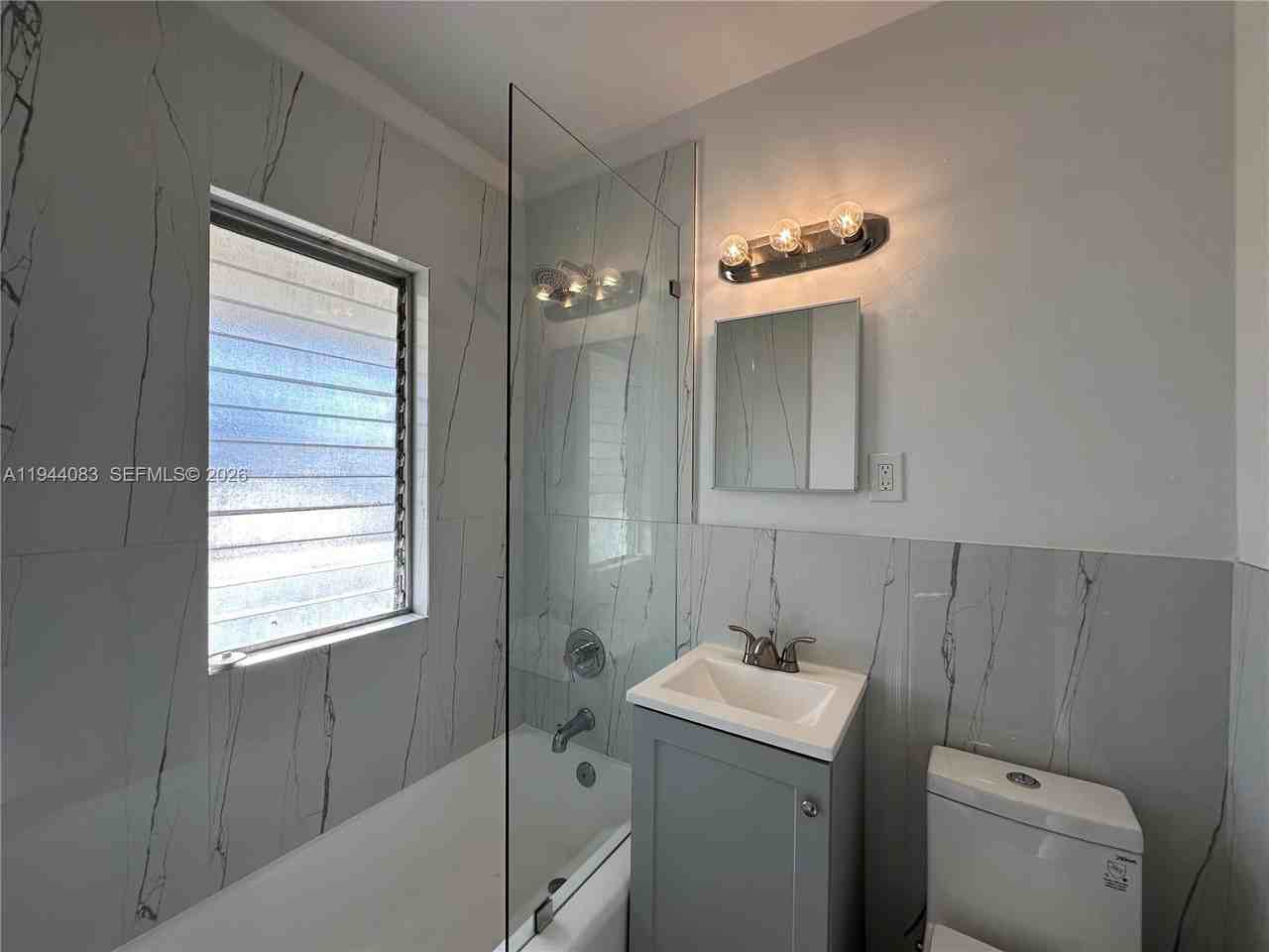 1910 Biarritz Dr #1910-3 - Photo 7 of 23