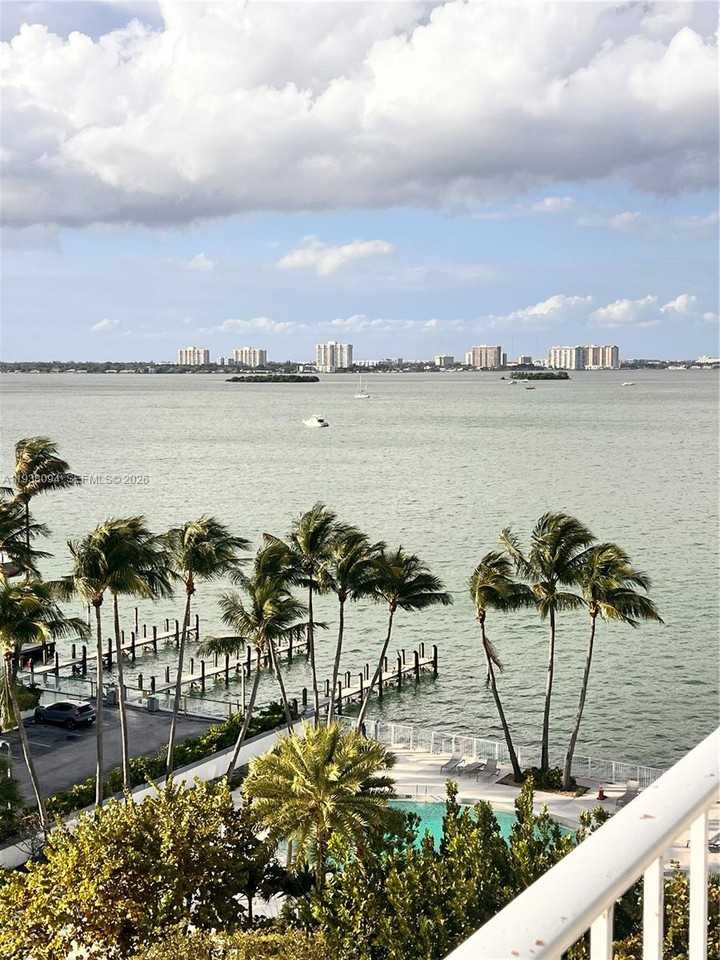 1865 79th Street Cswy