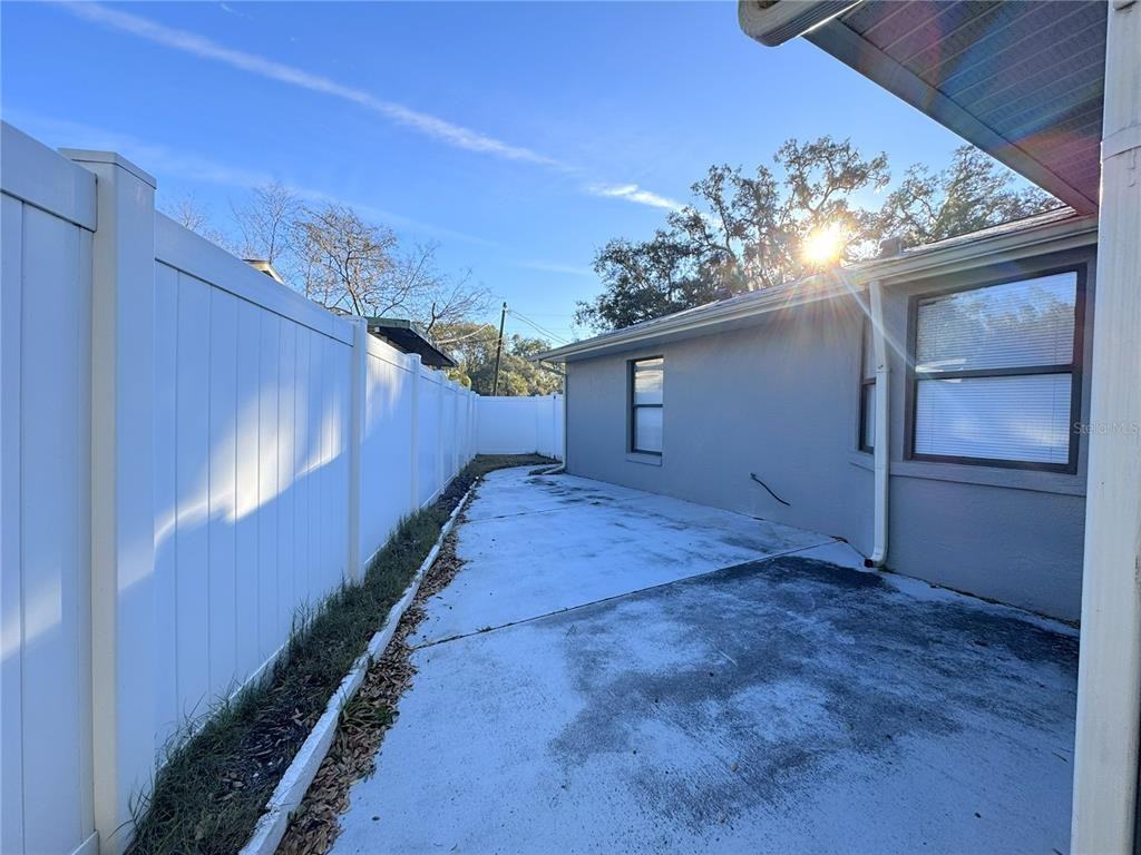 1514 Poe St #1514 - Photo 6 of 18