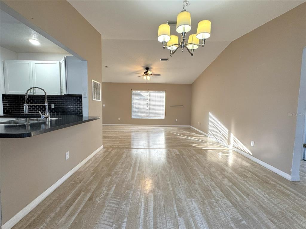 1514 Poe St #1514 - Photo 7 of 18