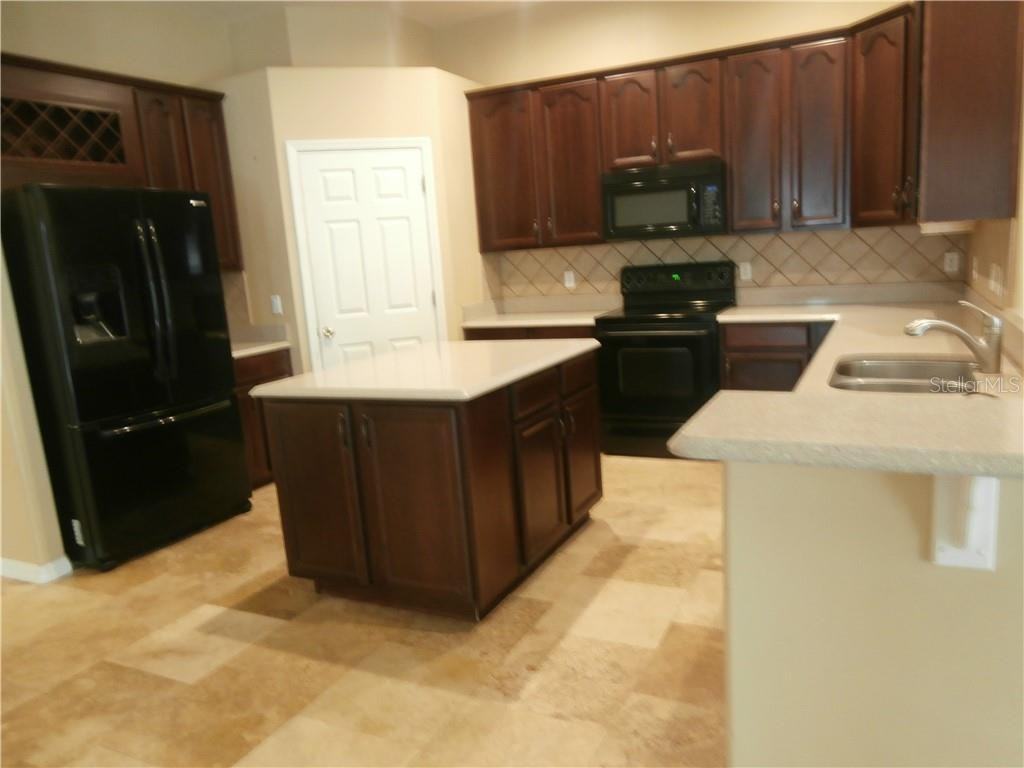 7251 Winding Lake Cir #7251 - Photo 3 of 21