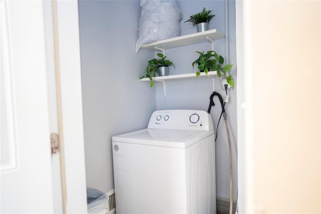 109 Se 23rd St #109-1 - Photo 7 of 29