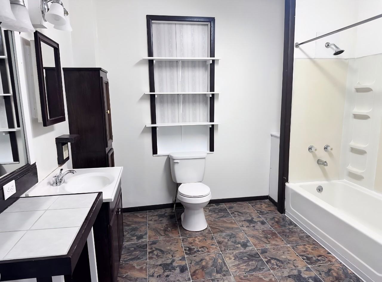 118 S 2nd St #1 - Photo 4 of 9