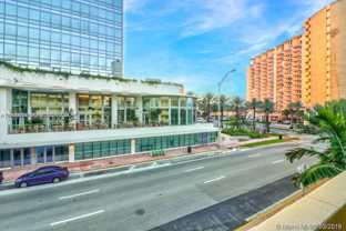 2924 Collins Ave - Photo 1 of 1