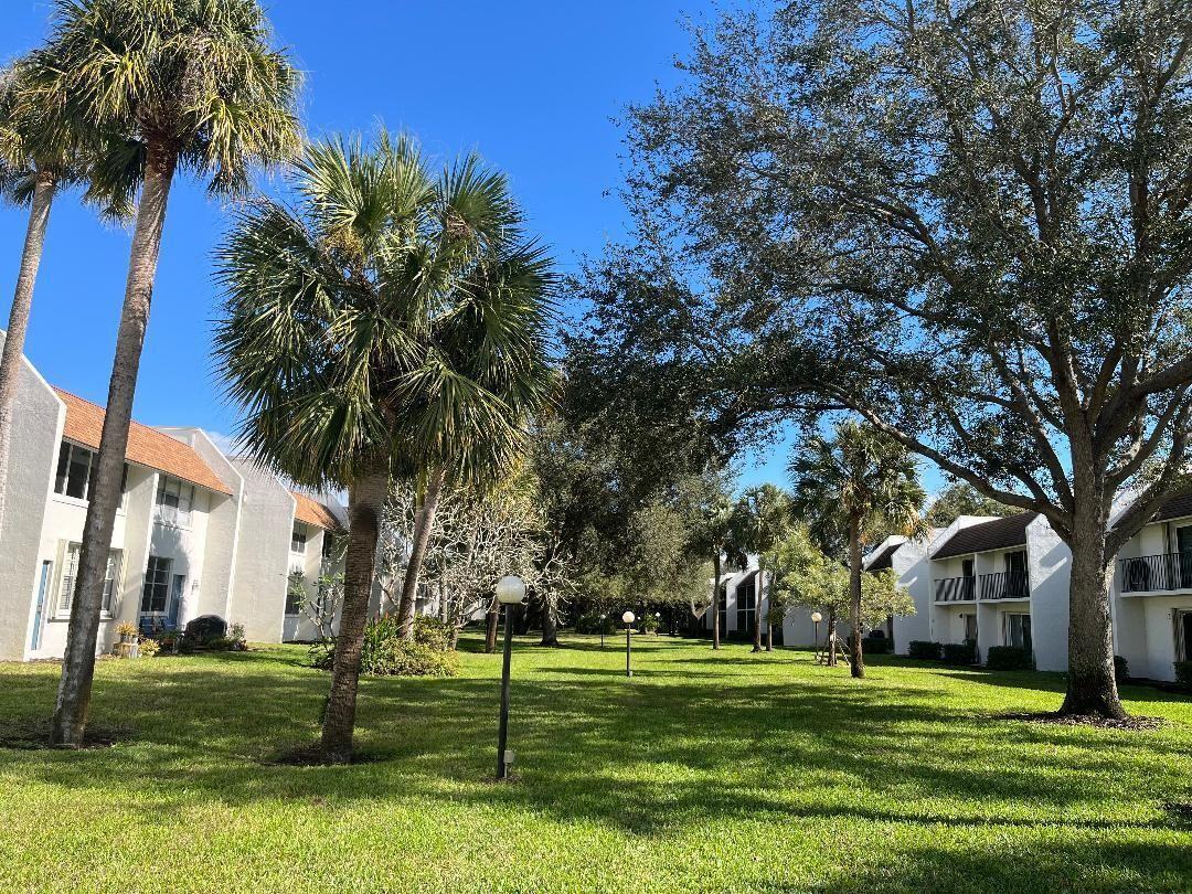 2885 Sw 22nd Ave #2885-106 - Photo 3 of 18