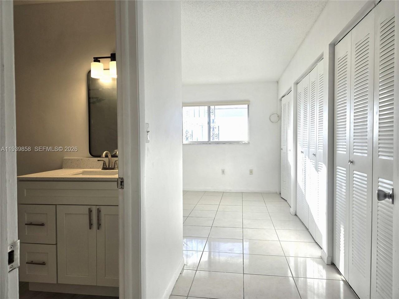 1100 Sw 104th Ct #1100E203 - Photo 2 of 19