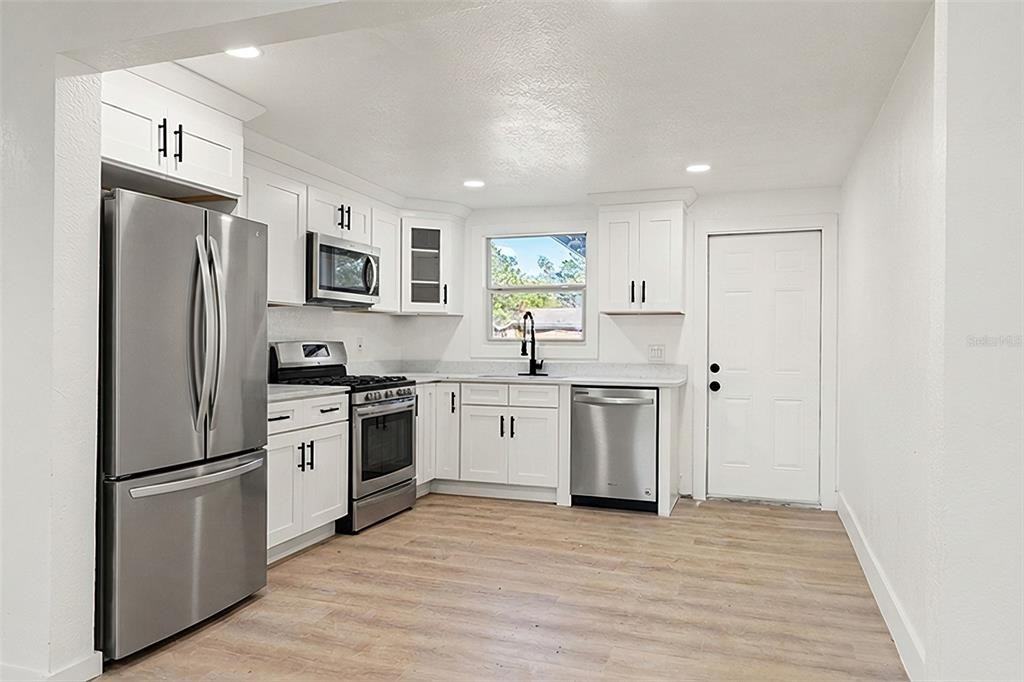 8719 N Ola Ave #8719 - Photo 6 of 24