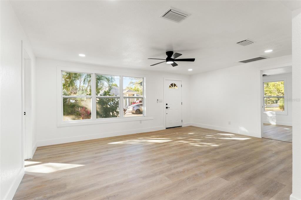 8719 N Ola Ave #8719 - Photo 7 of 24