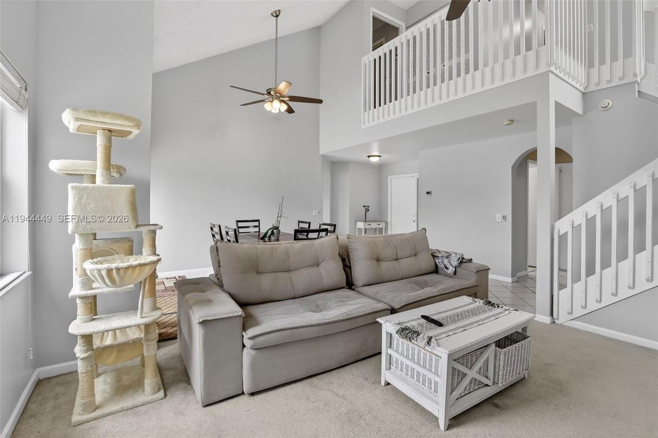 9481 Oak Grove Cir #9481 - Photo 6 of 37