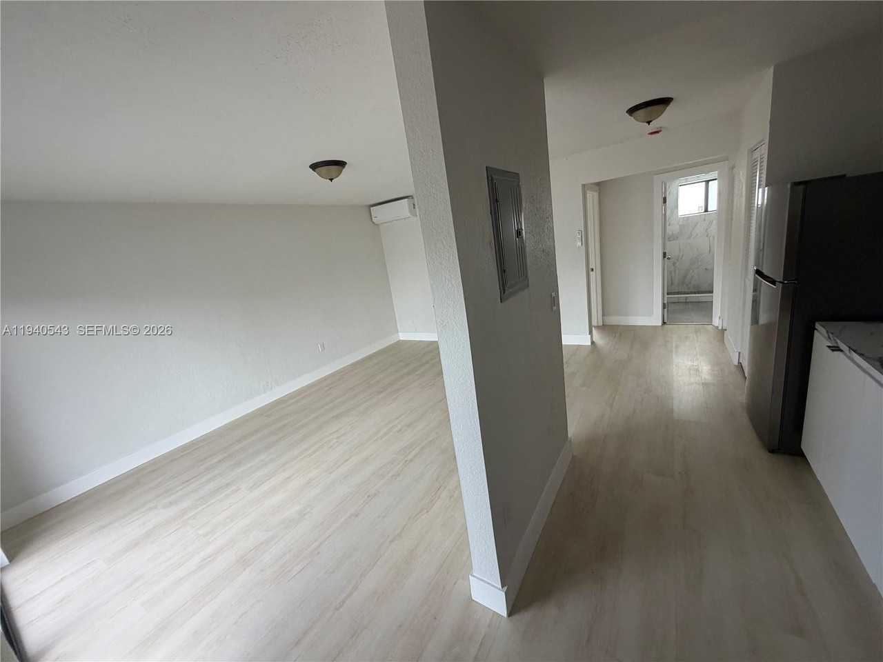 600 Ne 142nd St #600-10 - Photo 2 of 9