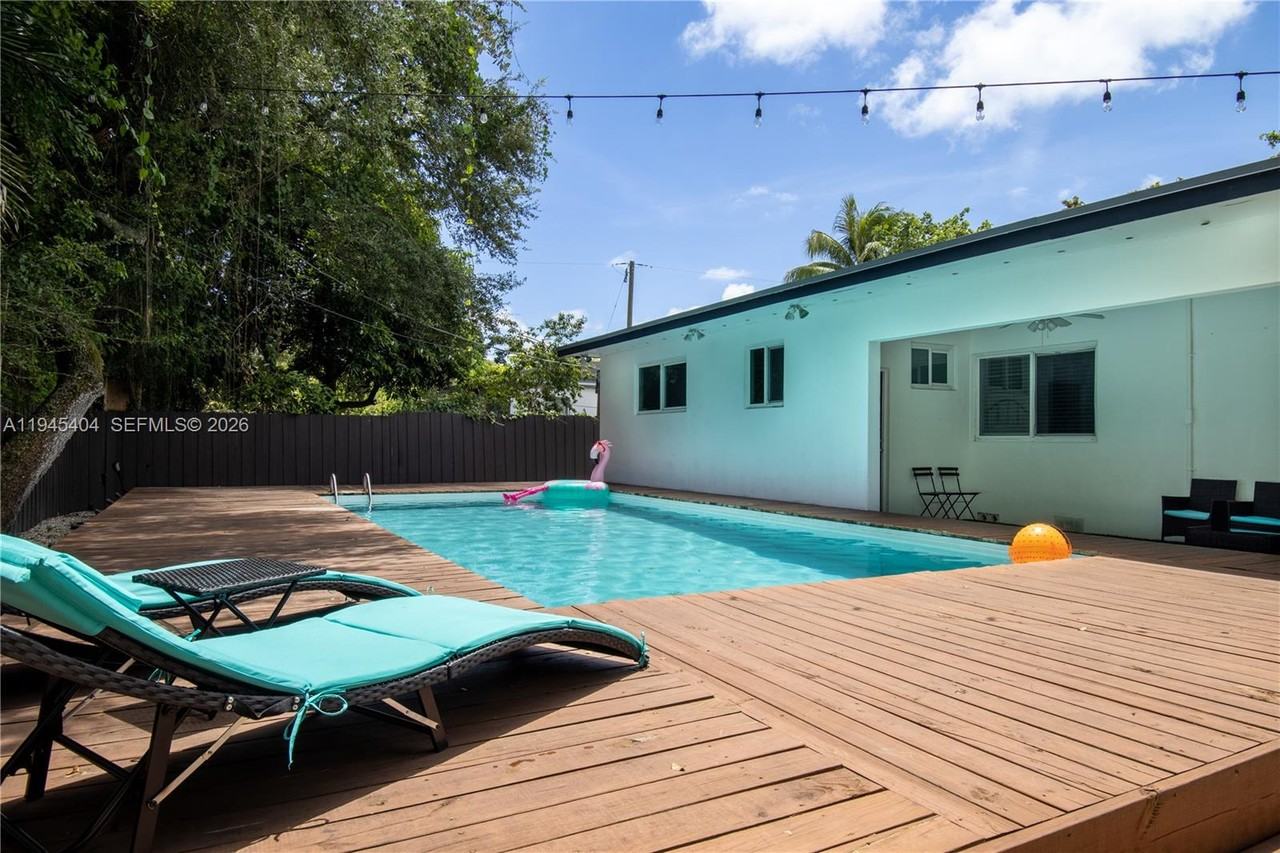 14325 Ne 8th Ave #14325