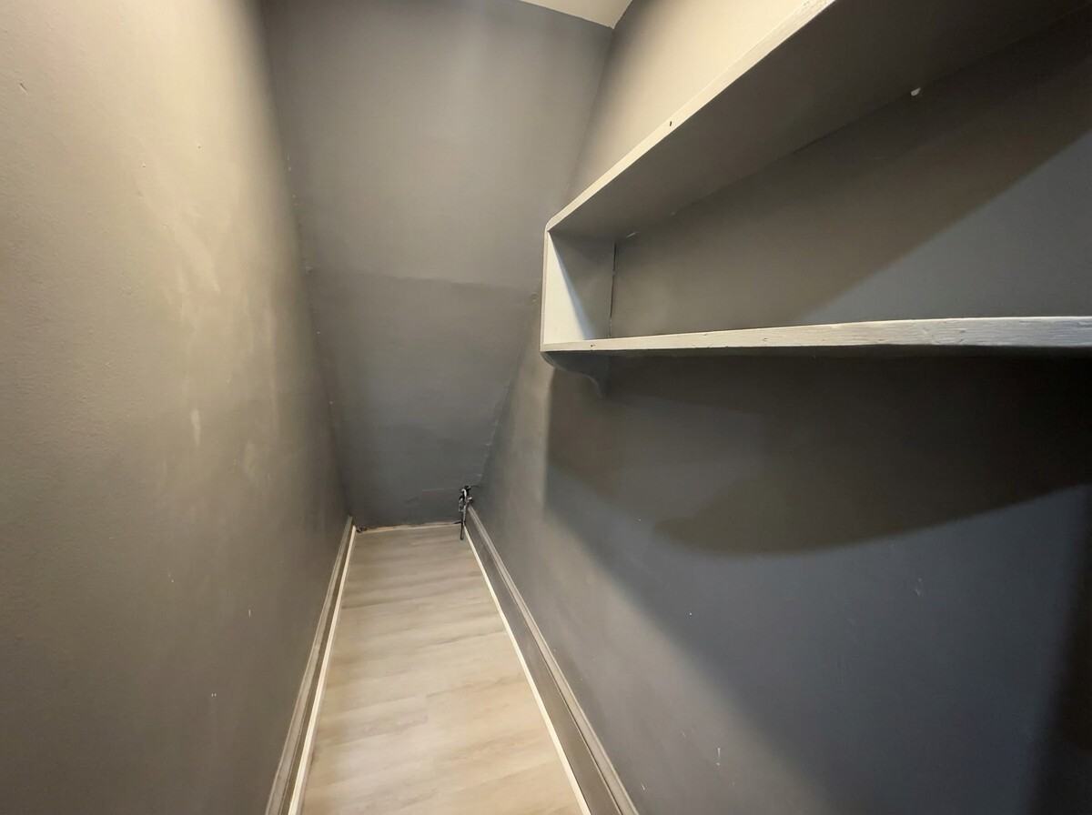 347 Kerlin St #1 - Photo 5 of 7