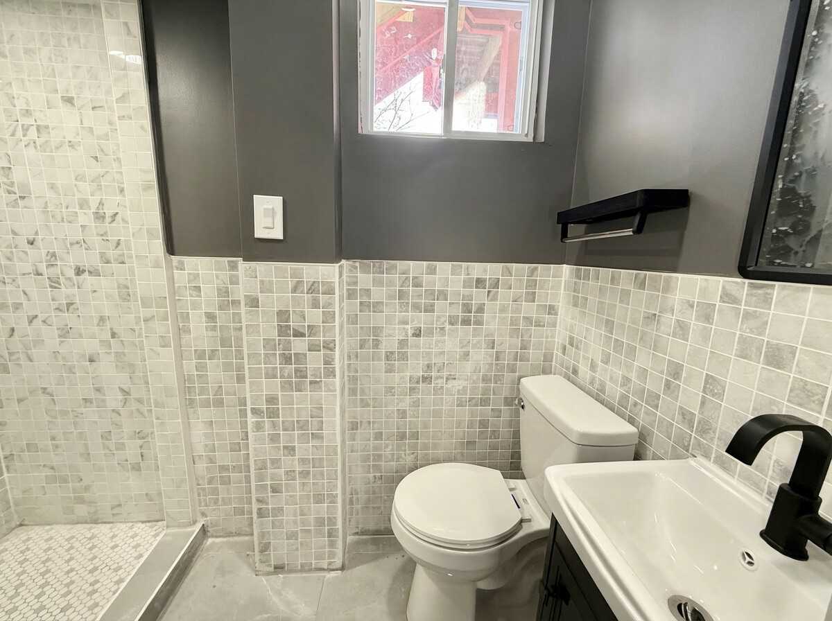 347 Kerlin St #1 - Photo 6 of 7