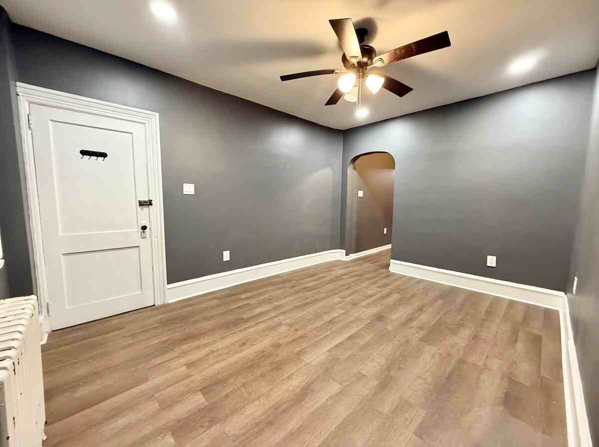 347 Kerlin St #2 - Photo 6 of 13