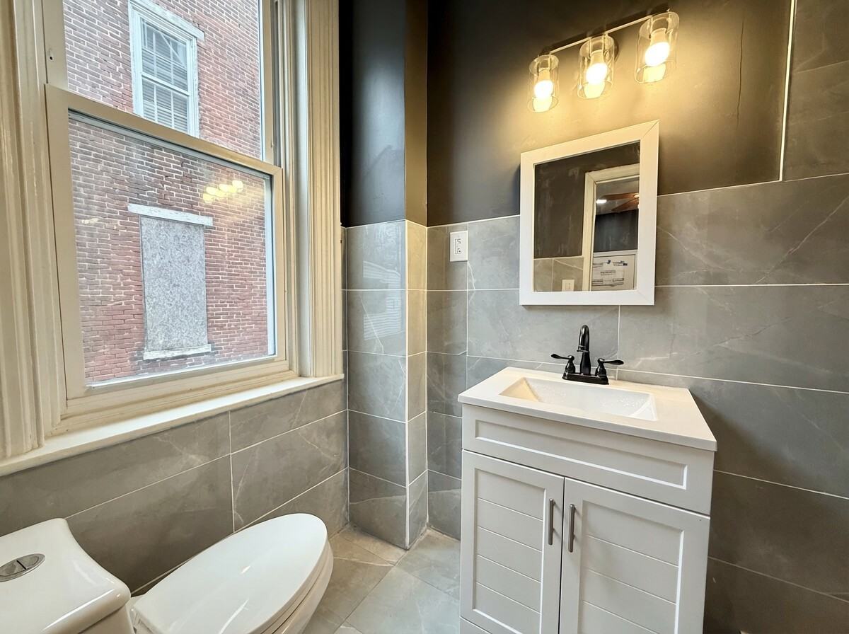 347 Kerlin St #2 - Photo 7 of 13